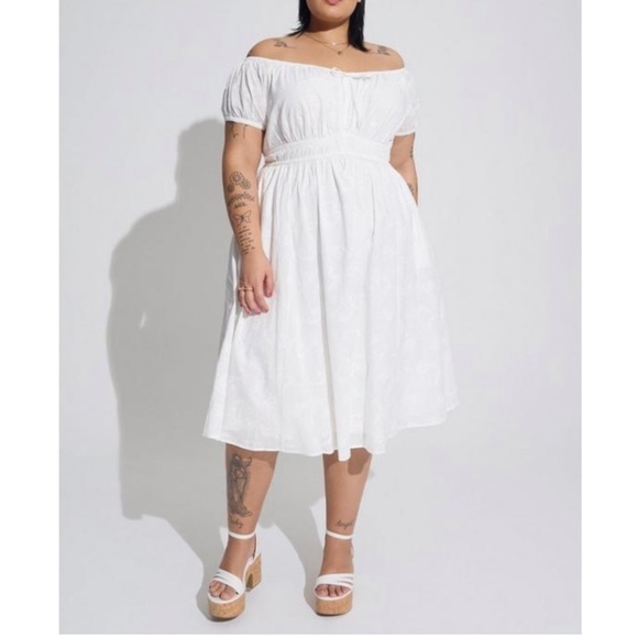 TORRID NWT MIDI EMBROIDERED VOILE OFF SHOULDER DRESS - Picture 2 of 5